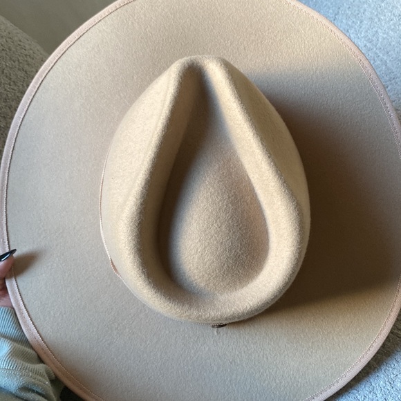 NWT Urban Outfitters hat - Picture 4 of 8